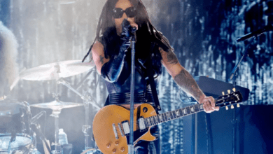 Lenny Kravitz Honored at 2024 People’s Choice Awards: Advocating Unity and Love Lenny Kravitz Honored at 2024 People’s Choice Awards: Advocating Unity and Love