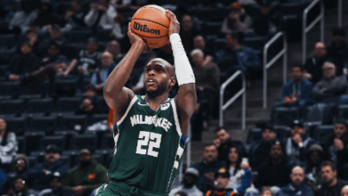 Khris Middleton’s Spectacular Return Ignites Milwaukee Bucks Victory Over Suns