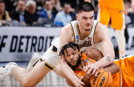 Purdue’s Zach Edey Reflects on Overcoming Doubt and Triumphing Purdue’s Zach Edey Reflects on Overcoming Doubt and Triumphing